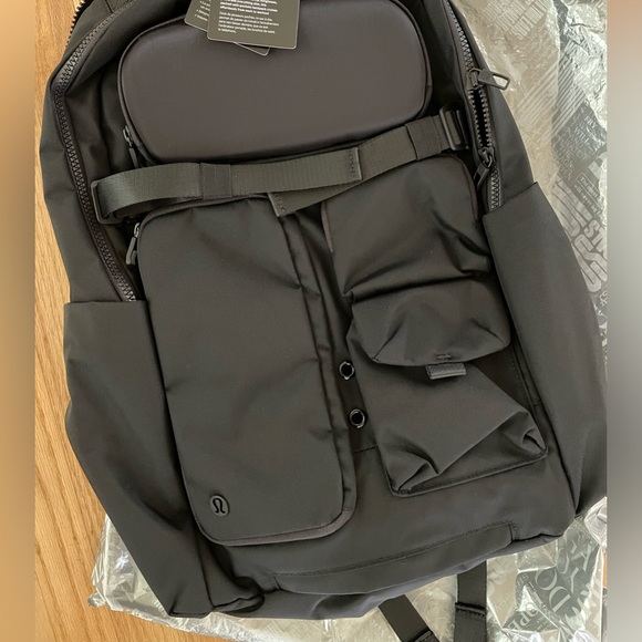 NWT LULULEMON Cruiser Backpack 23L  BLACK TRAVEL perfect brand new w all tags - Picture 14 of 14